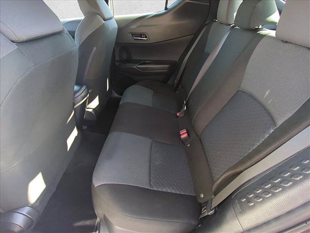 Used 2021 Toyota C-HR LE FWD image 17