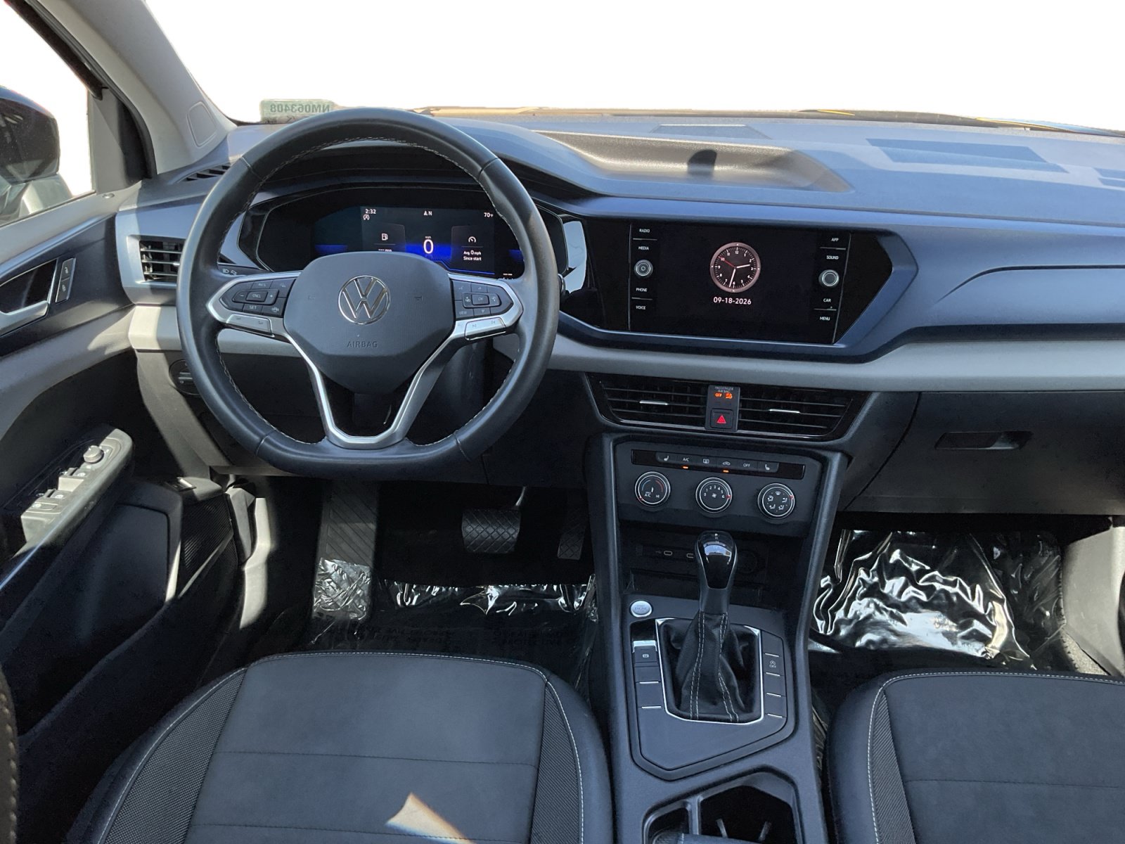 Used 2022 Volkswagen Taos SE FWD image 14