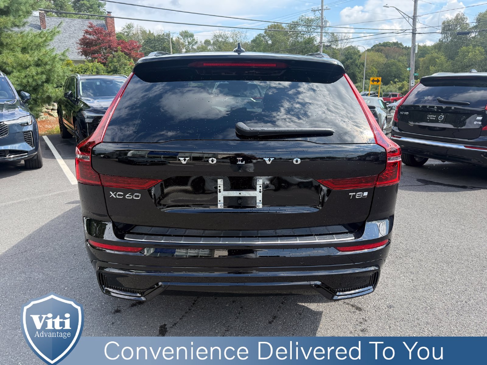 New 2026 Volvo XC60 T8 Plus w/ Protection Package Premier AWD/4WD image 7