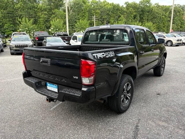 Used 2017 Toyota Tacoma TRD Sport w/ Tow Package (A/T) AWD/4WD image 5
