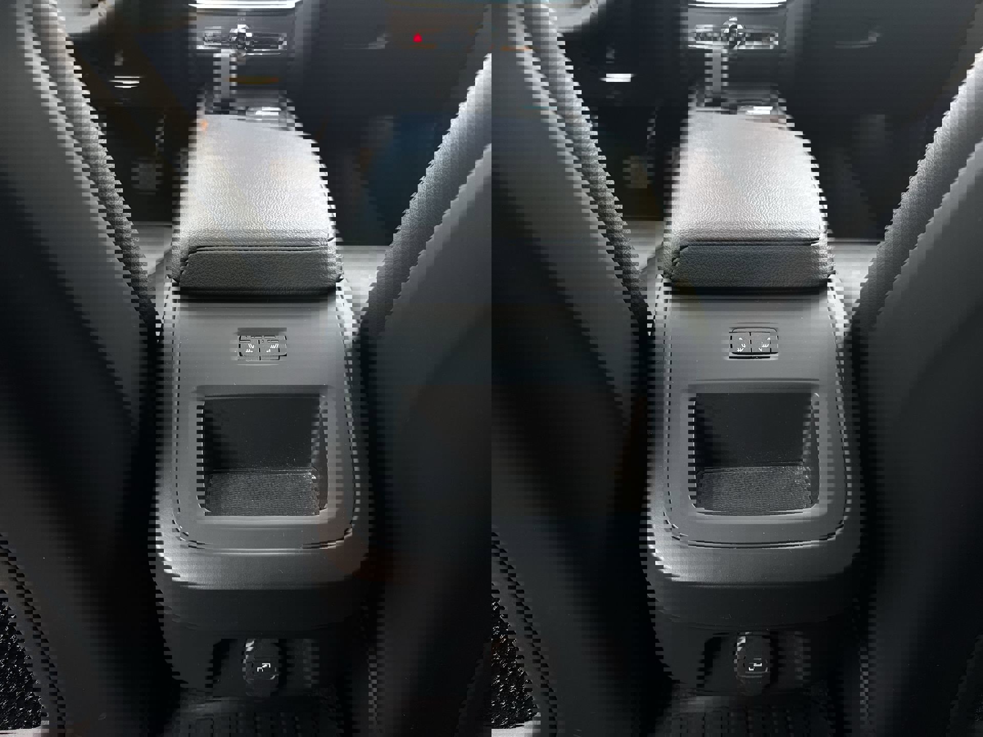 Used 2023 Volvo S60 B5 Plus w/ Climate Package image 22