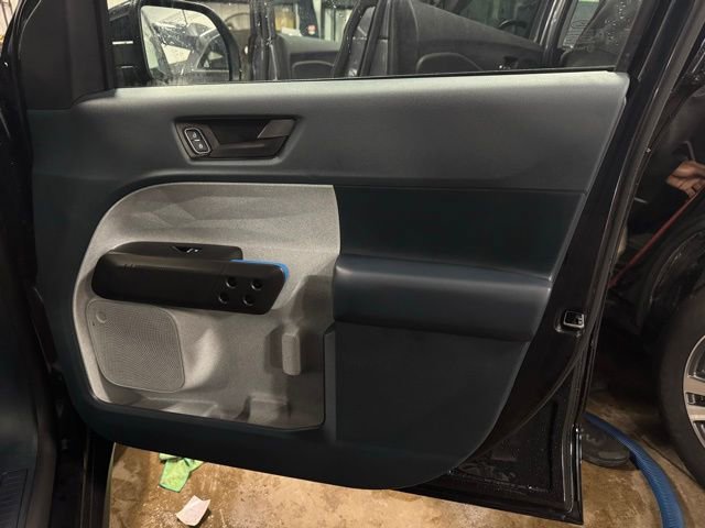 Used 2025 Ford Maverick XLT w/ XLT Luxury Package image 14