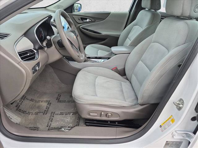 Used 2020 Chevrolet Malibu LT FWD image 15