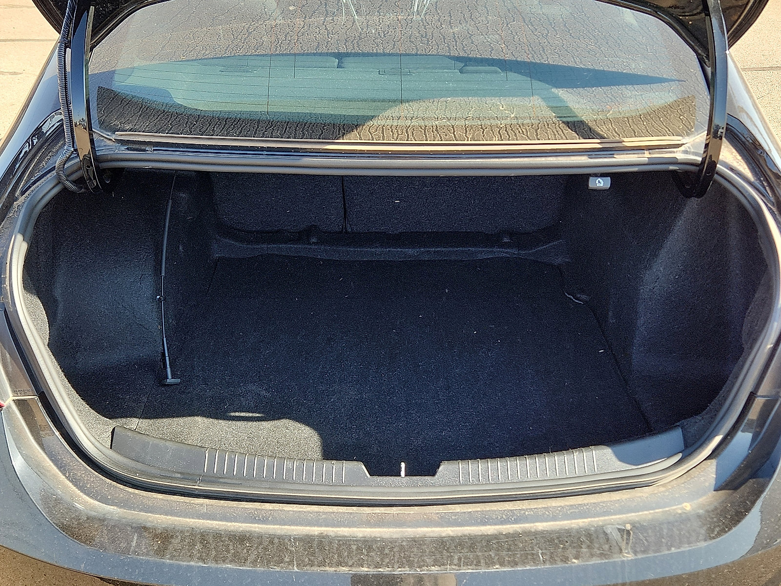 Used 2022 Chevrolet Malibu LT image 8