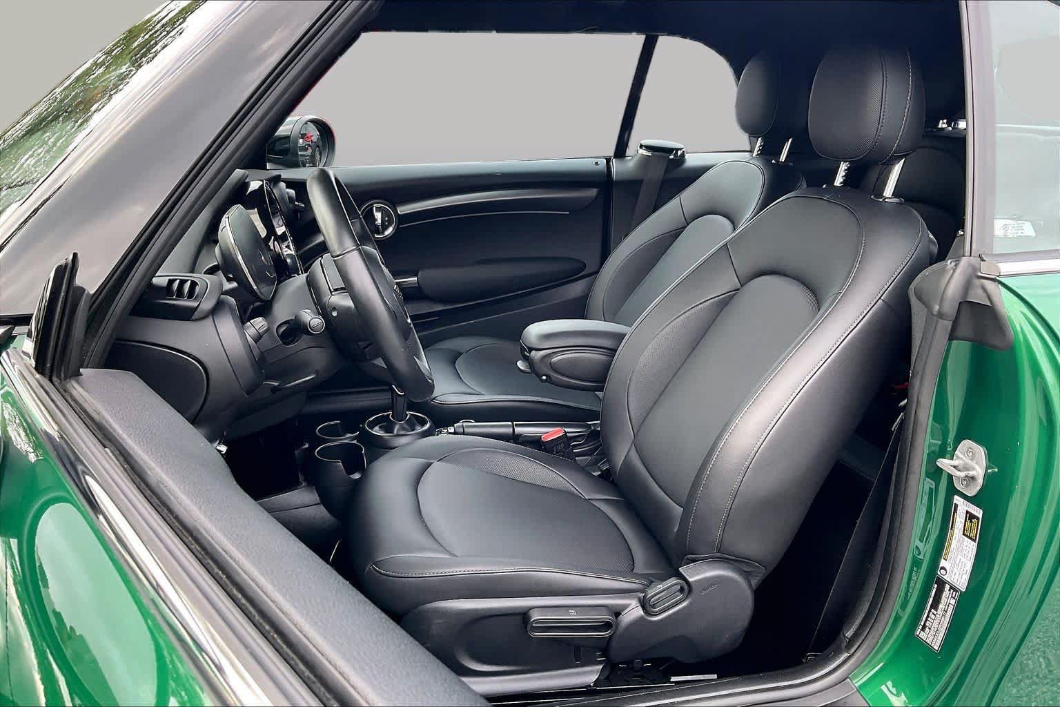 Used 2024 MINI Cooper Convertible FWD image 7