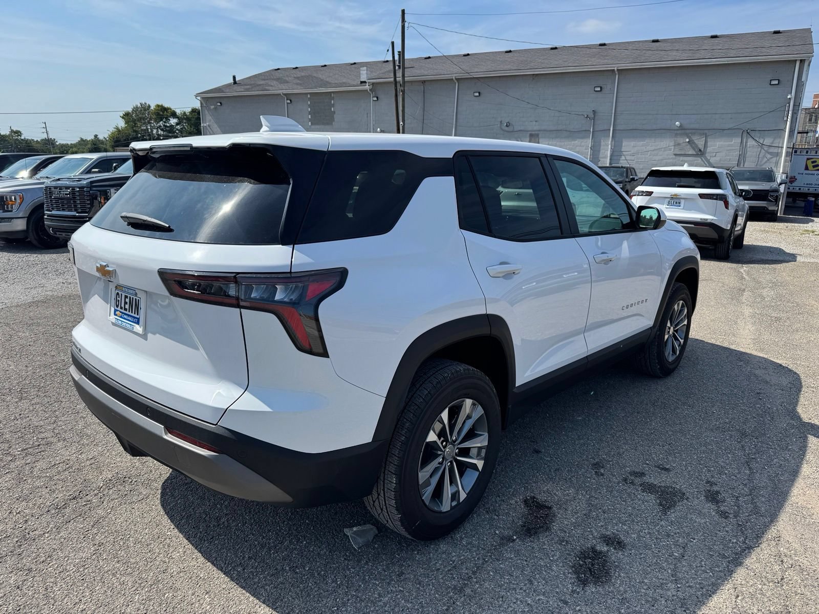New 2027 Chevrolet Equinox LT FWD image 6