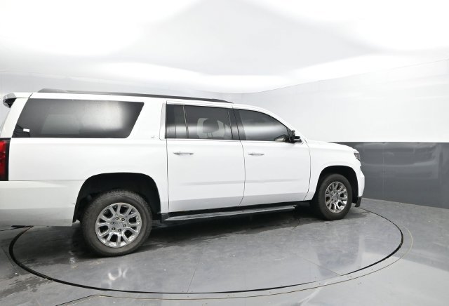 Used 2019 Chevrolet Suburban LT AWD/4WD image 3