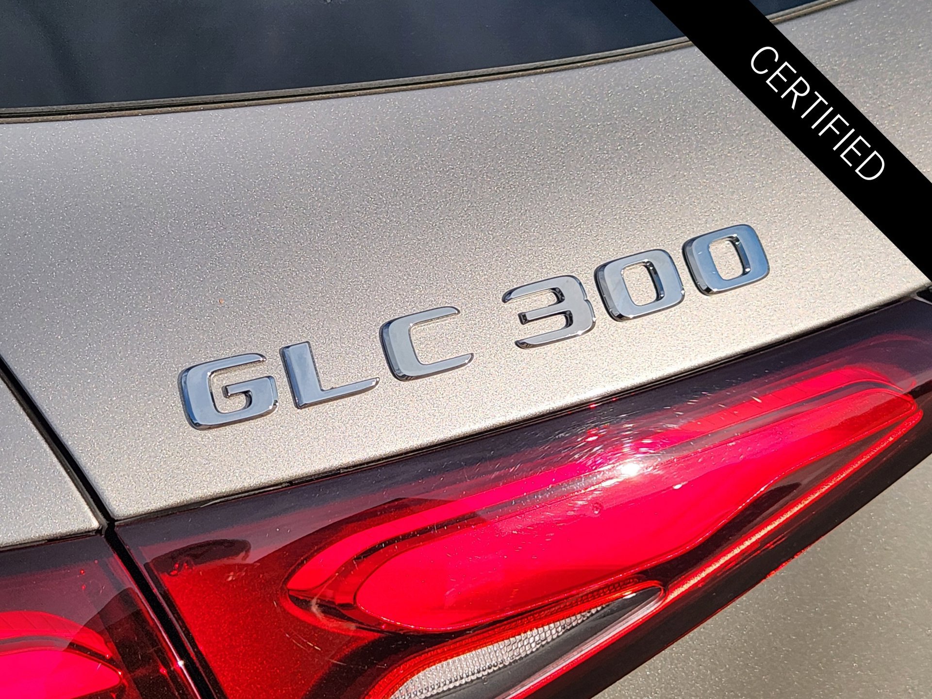 Certified 2024 Mercedes-Benz GLC 300 image 12