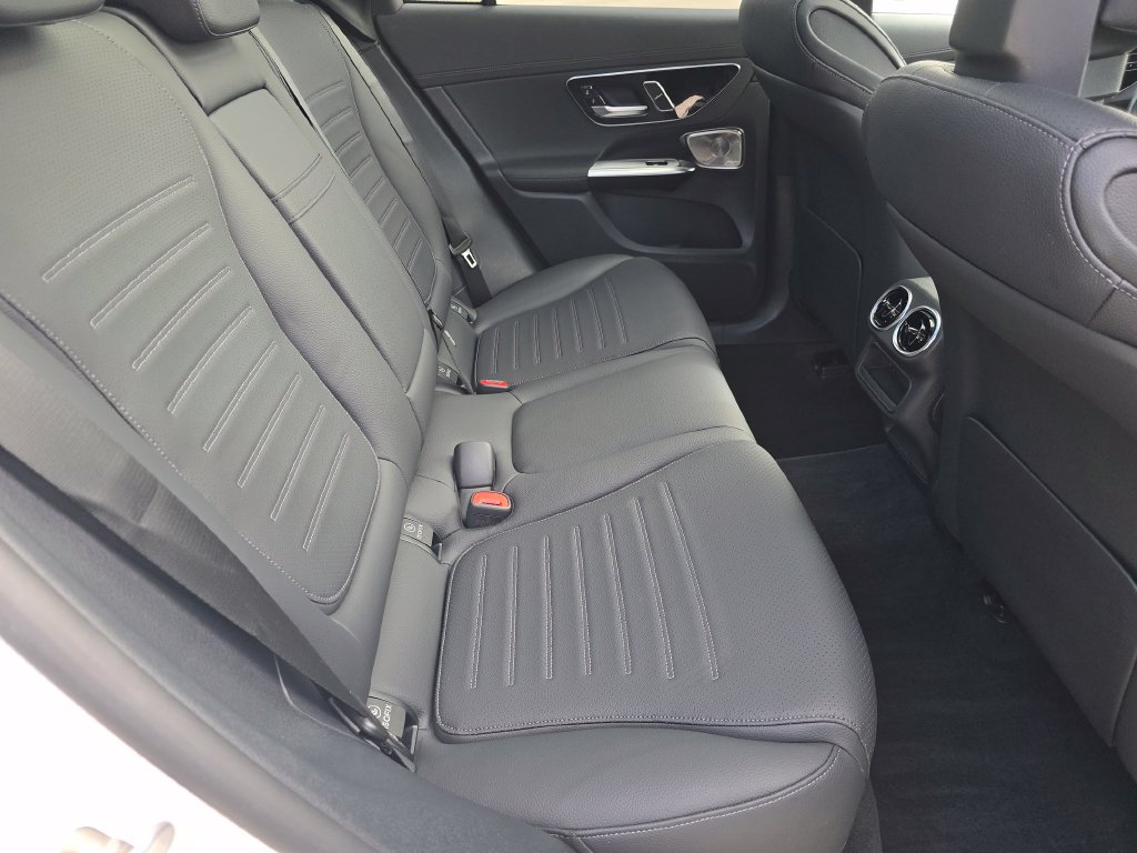 Certified 2024 Mercedes-Benz GLC 300 4MATIC image 21