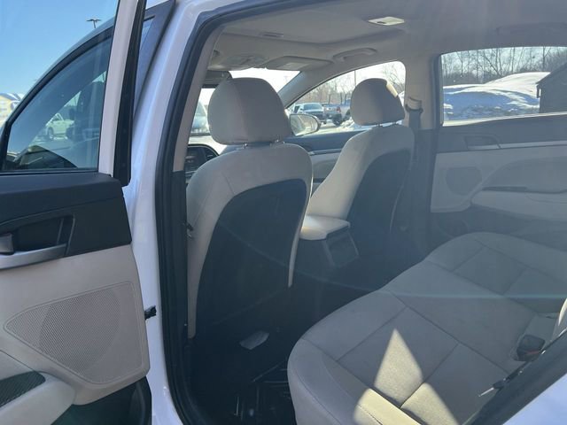 Used 2017 Hyundai Elantra Value Edition image 16