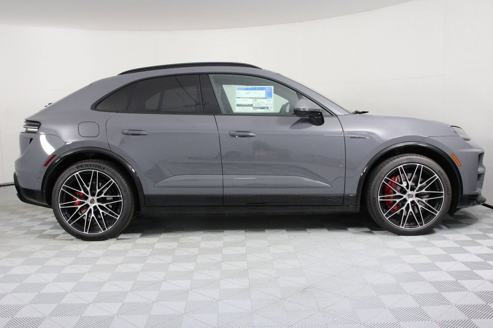 New 2025 Porsche Macan Turbo Electric image 8