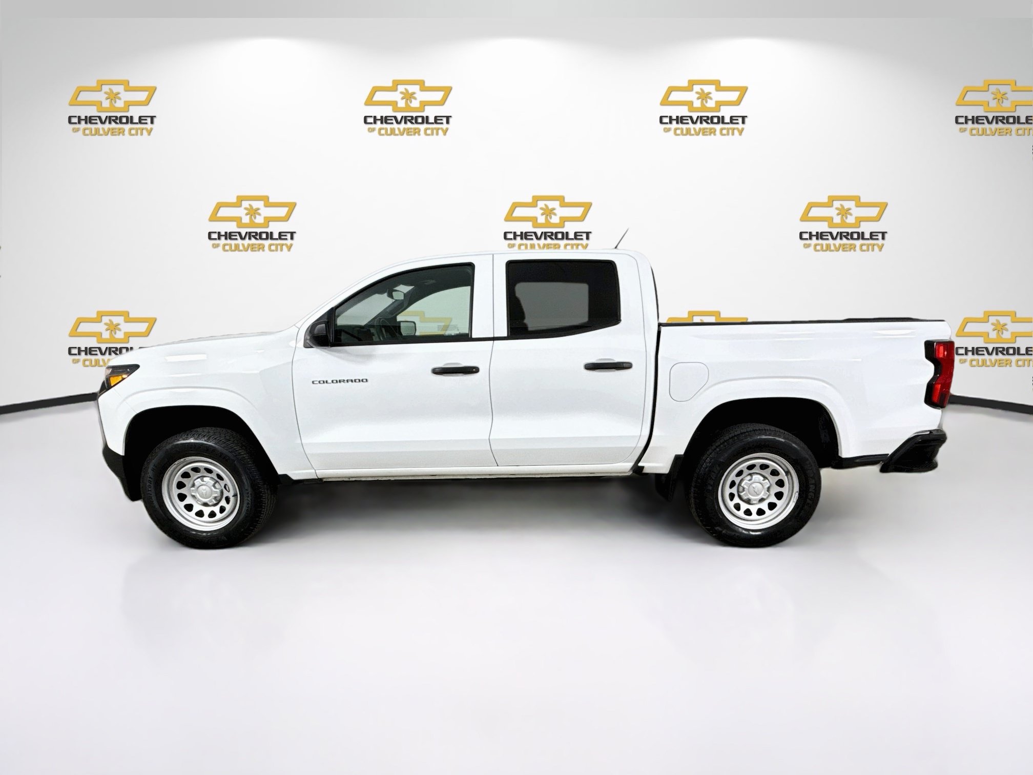 Used 2023 Chevrolet Colorado W/T w/ WT Convenience Package RWD image 5