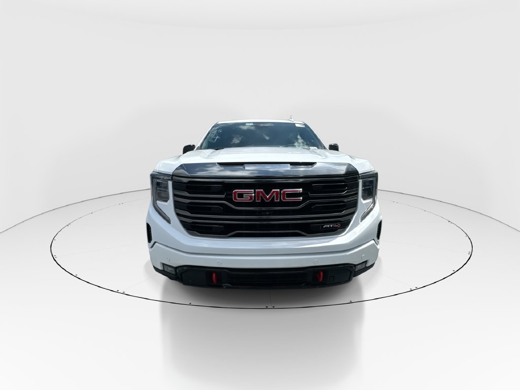Used 2022 GMC Sierra 1500 AT4 w/ Technology Package AWD/4WD image 3