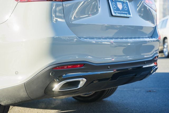 New 2026 Mercedes-Benz GLS 450 4MATIC image 9