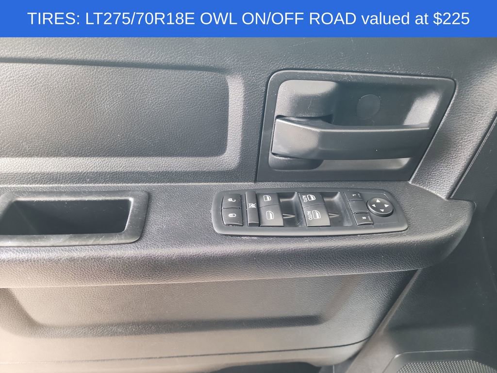 Used 2016 RAM 2500 Tradesman w/ Chrome Appearance Group AWD/4WD image 12