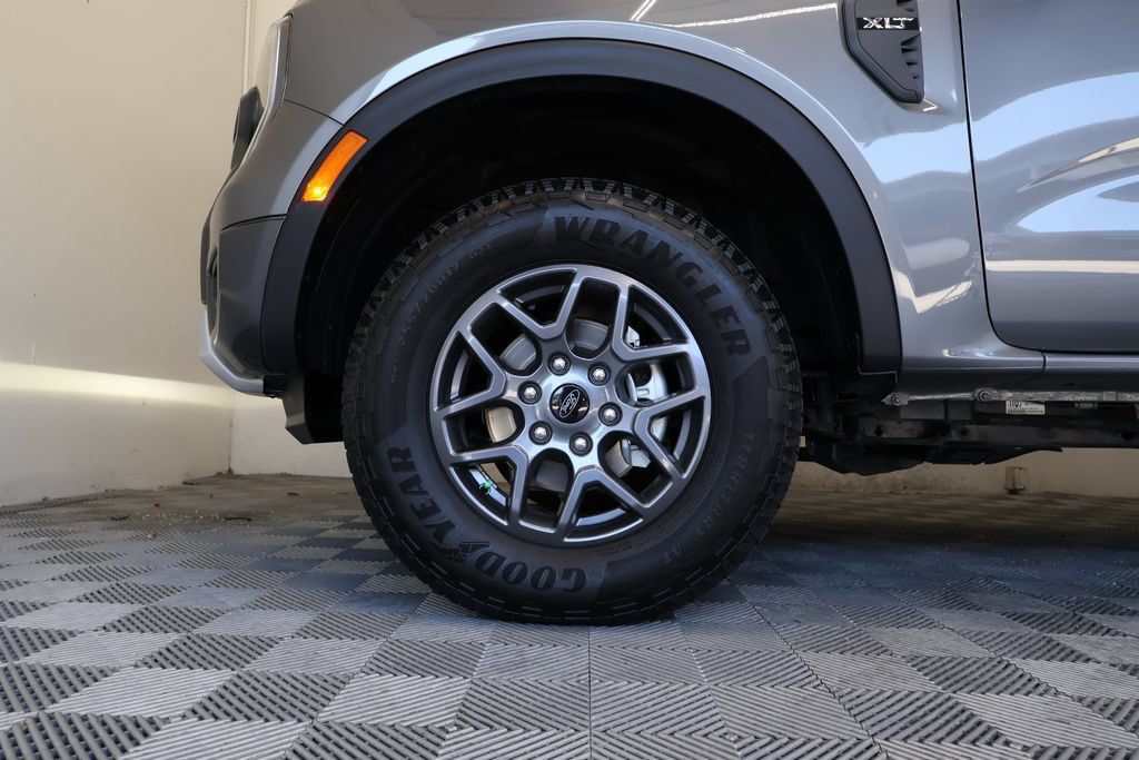 Used 2025 Ford Ranger XLT w/ Trailer Tow Package AWD/4WD image 9