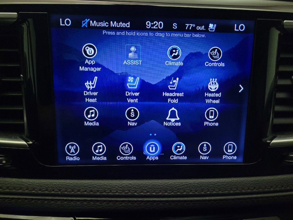 Used 2017 Chrysler Pacifica Limited w/ UConnect Theater Package FWD image 25