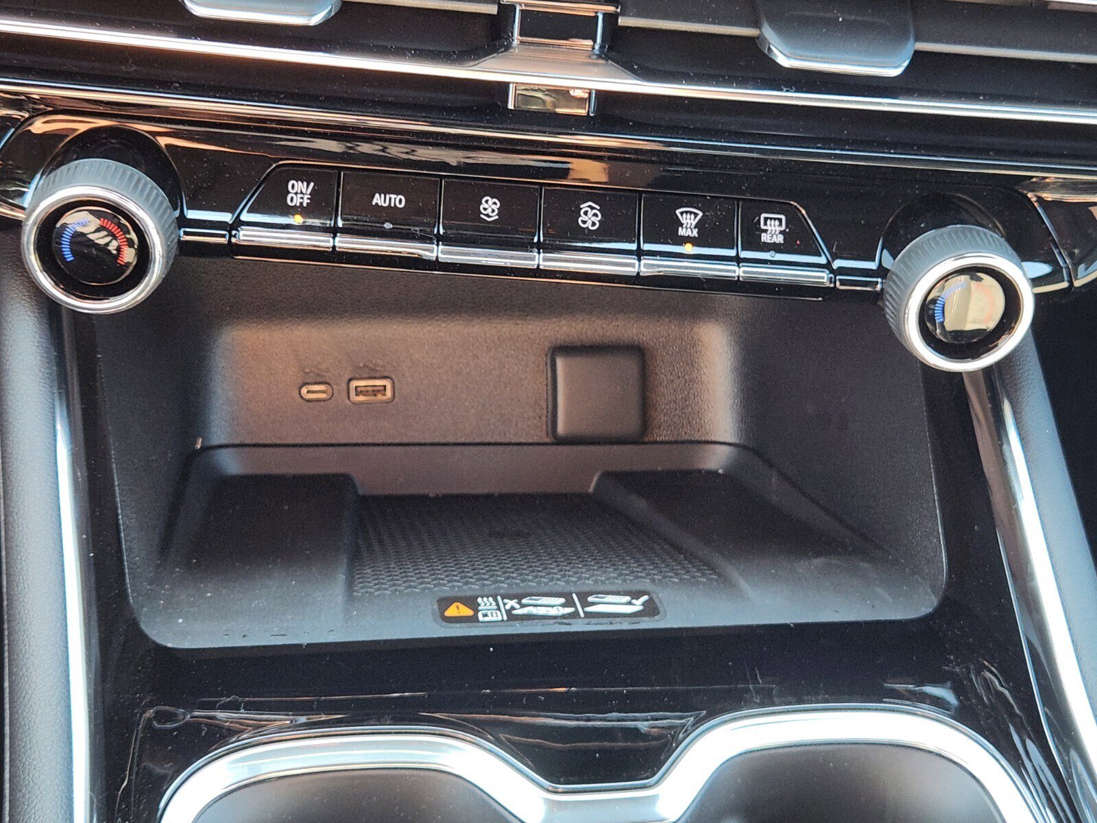 New 2026 Chevrolet Traverse LT w/ Enhanced Driving Package image 15