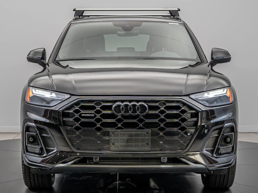 Used 2024 Audi Q5 2.0T Premium w/ Summer of Audi Package AWD/4WD image 2