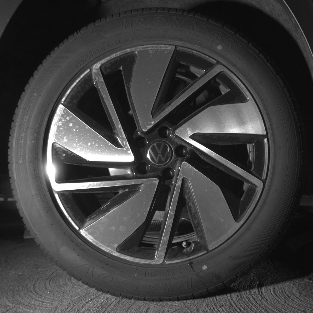 Used 2024 Volkswagen Atlas SE image 15