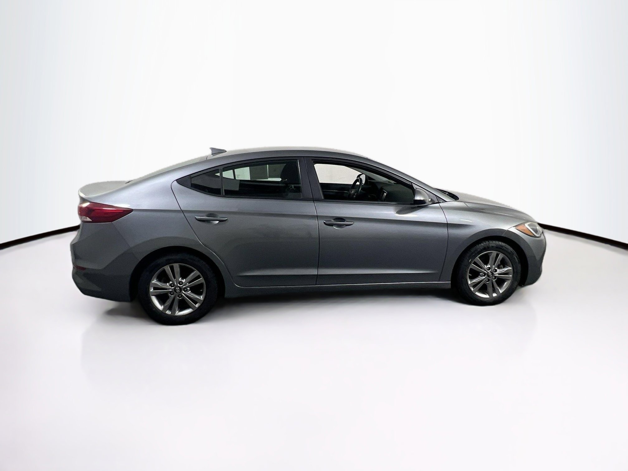 Used 2018 Hyundai Elantra SEL image 4
