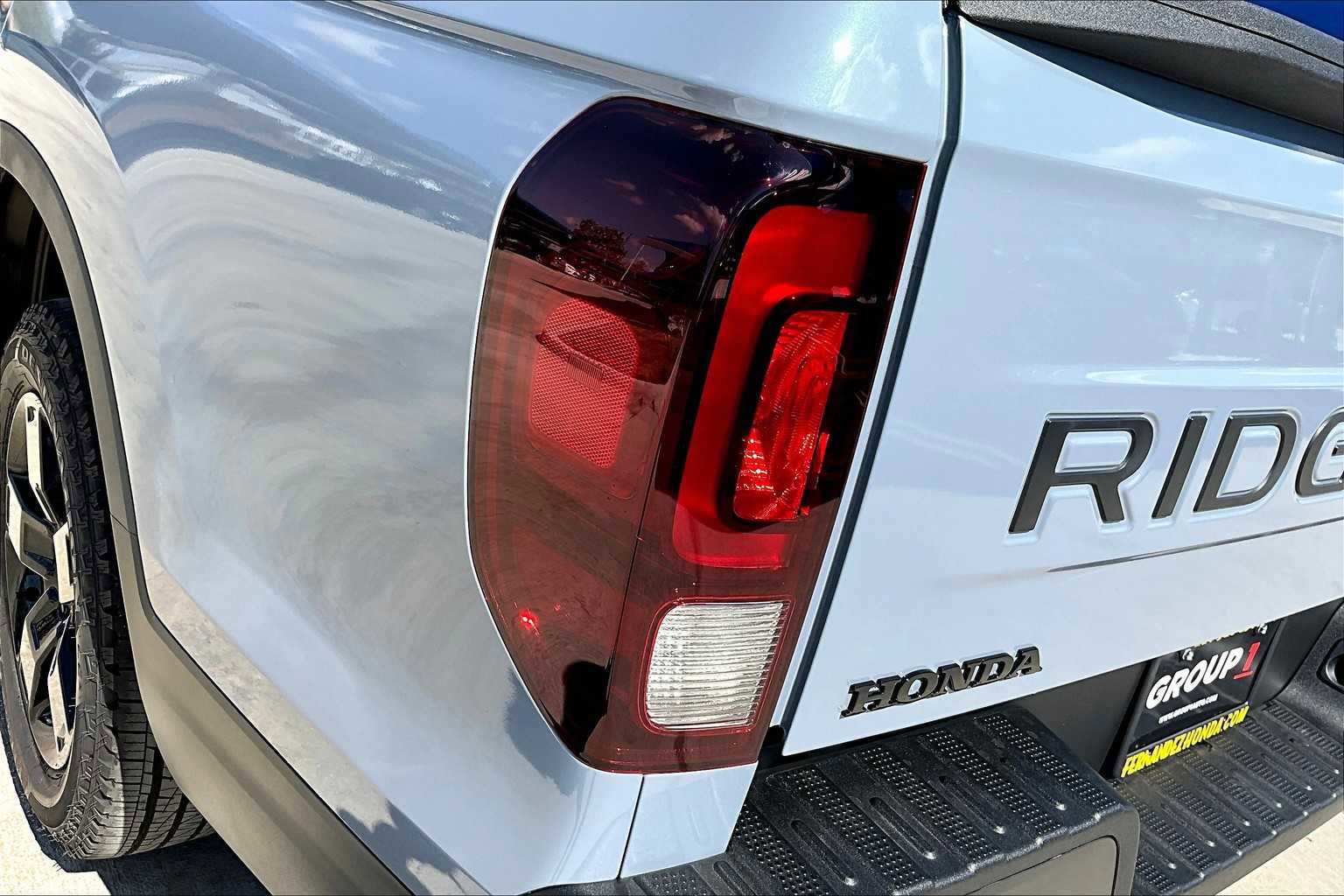 New 2026 Honda Ridgeline Black Edition image 14