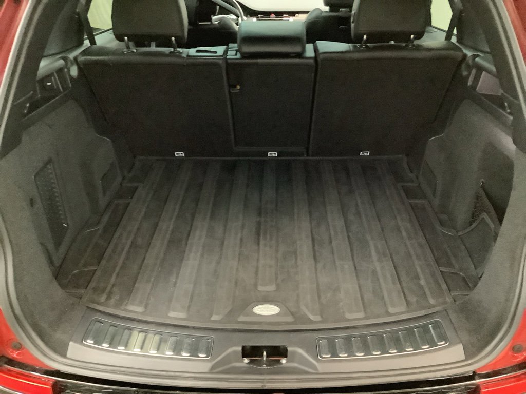 Used 2021 Land Rover Discovery Sport SE R-Dynamic AWD/4WD image 8