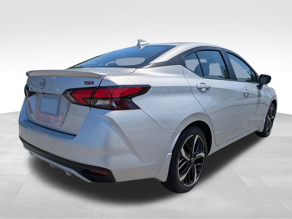 New 2025 Nissan Versa SR w/ Trunk Package FWD image 5