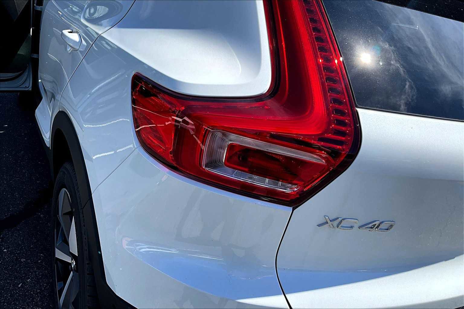 New 2026 Volvo XC40 B5 Plus w/ Protection Package Premier image 5