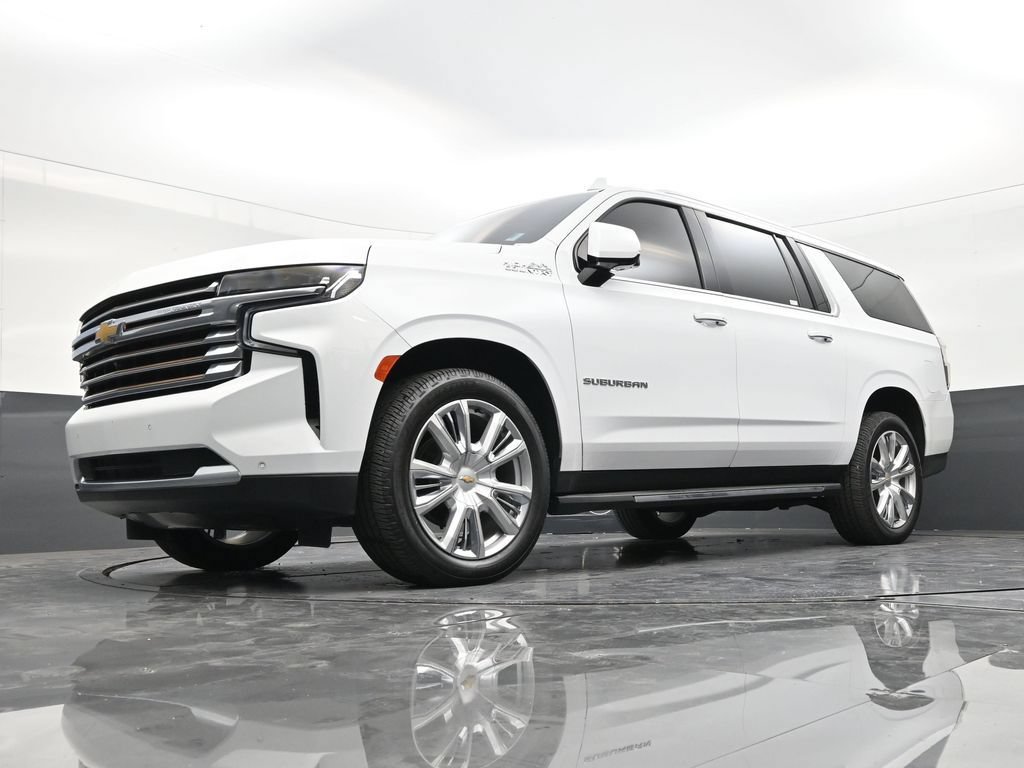 Used 2022 Chevrolet Suburban High Country RWD image 21