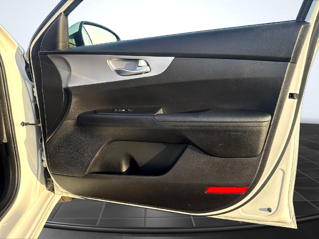 Used 2023 Kia Forte LXS FWD image 35