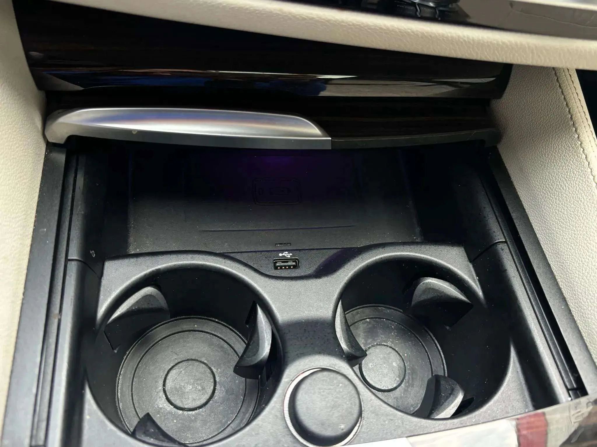 Used 2019 BMW 540i w/ Premium Package image 34