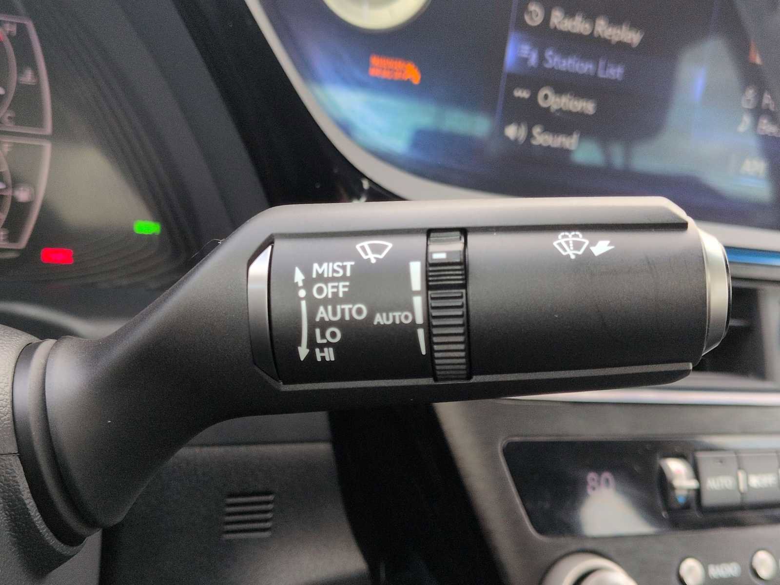 Used 2022 Lexus ES 350 w/ Premium Package image 28