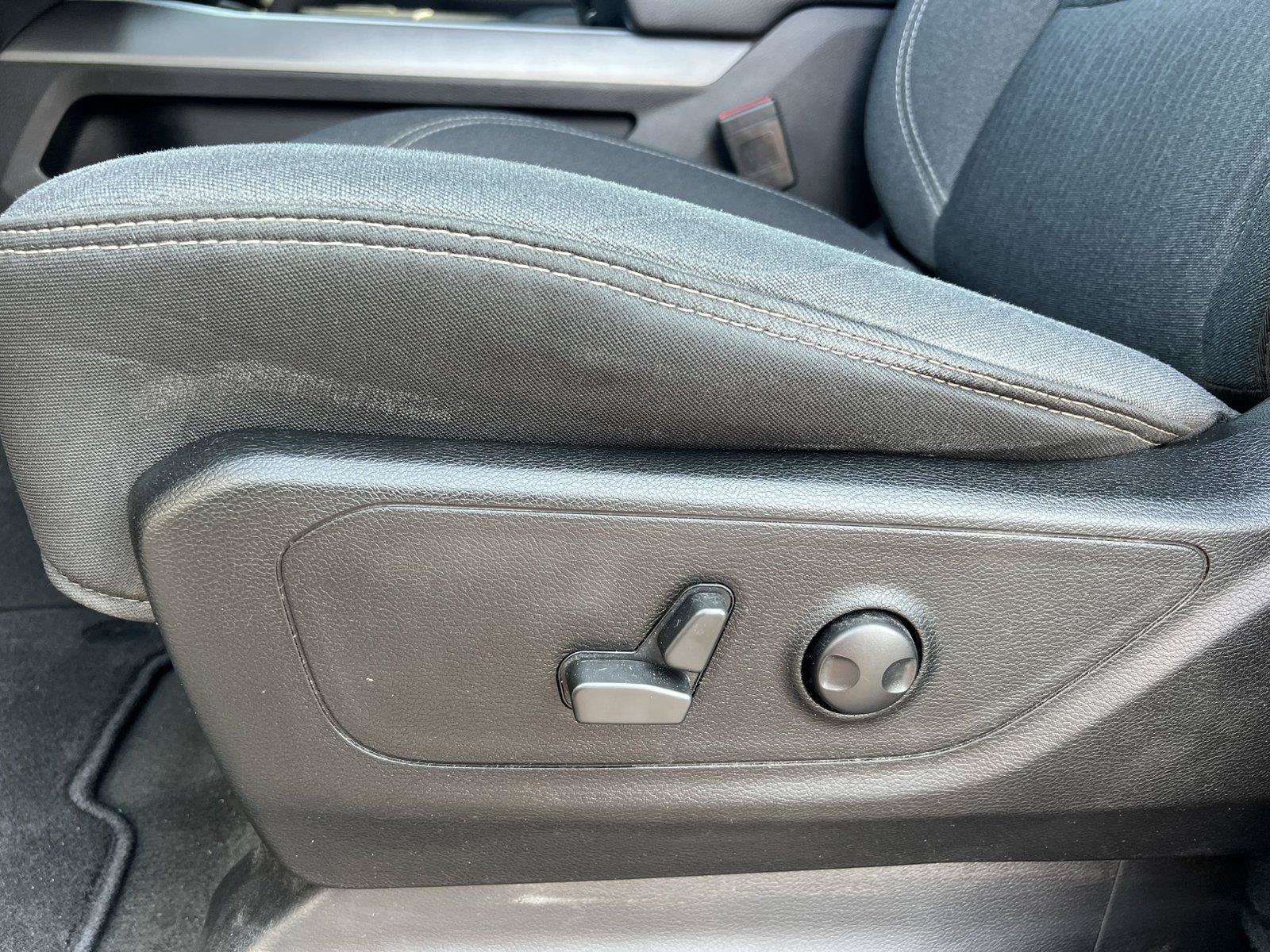 Used 2022 RAM 1500 Big Horn AWD/4WD image 17