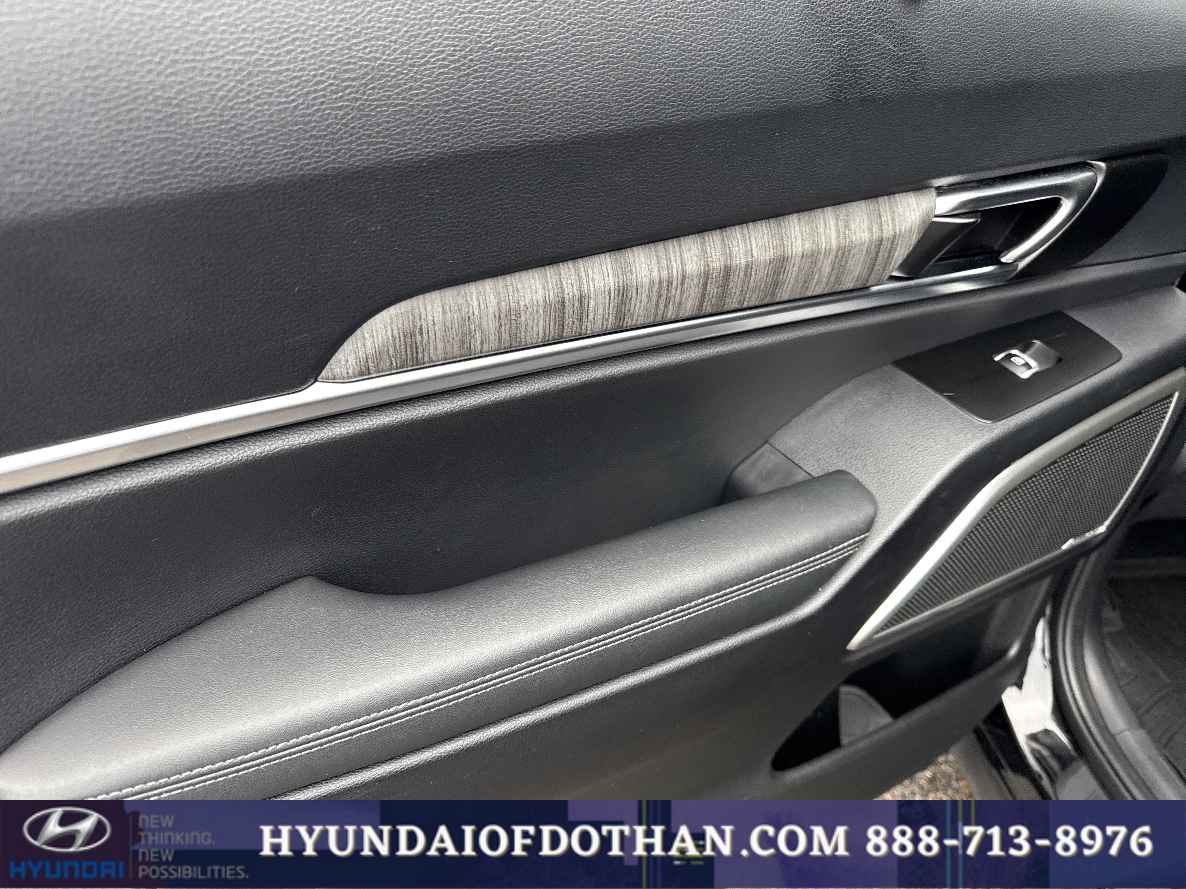 Used 2023 Kia Telluride EX image 11