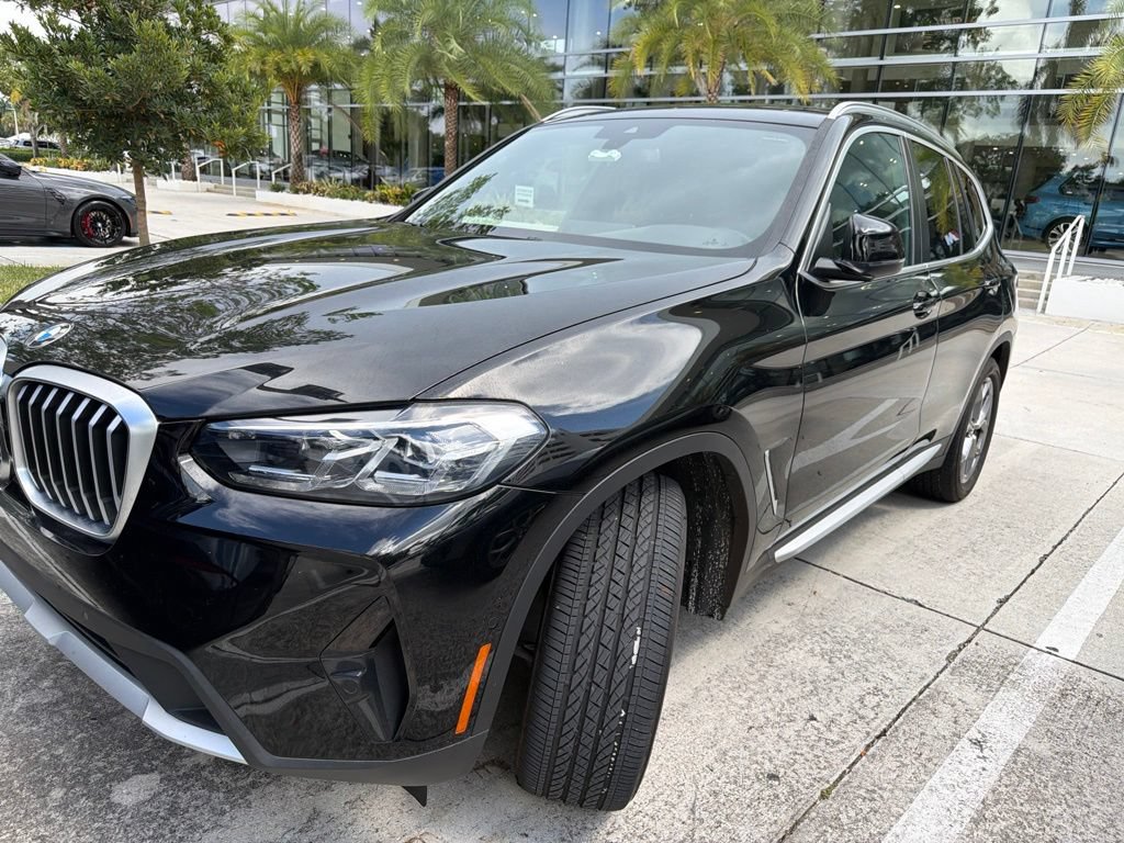 Certified 2023 BMW X3 sDrive30i w/ Premium Package RWD image 3