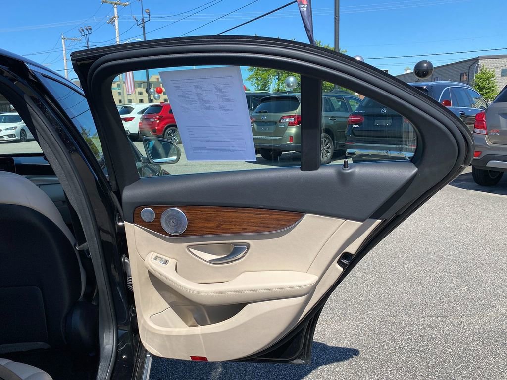 Used 2021 Mercedes-Benz C 300 4MATIC Sedan image 33