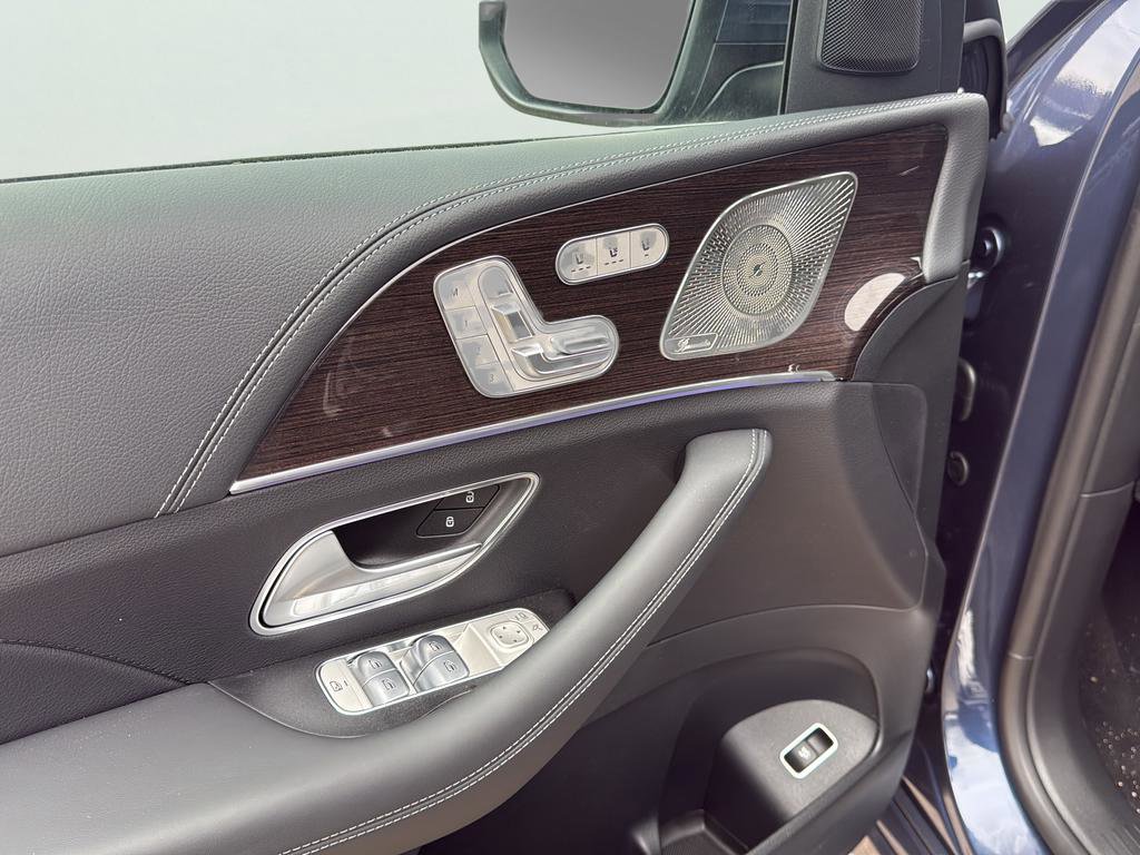 New 2026 Mercedes-Benz GLE 53 AMG 4MATIC Coupe image 10