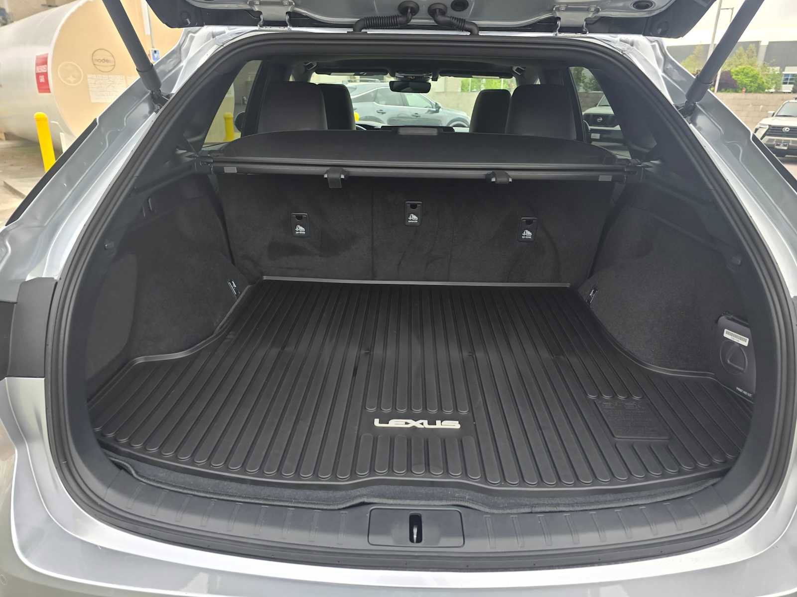 Certified 2025 Lexus RX 350h w/ Convenience Package image 17