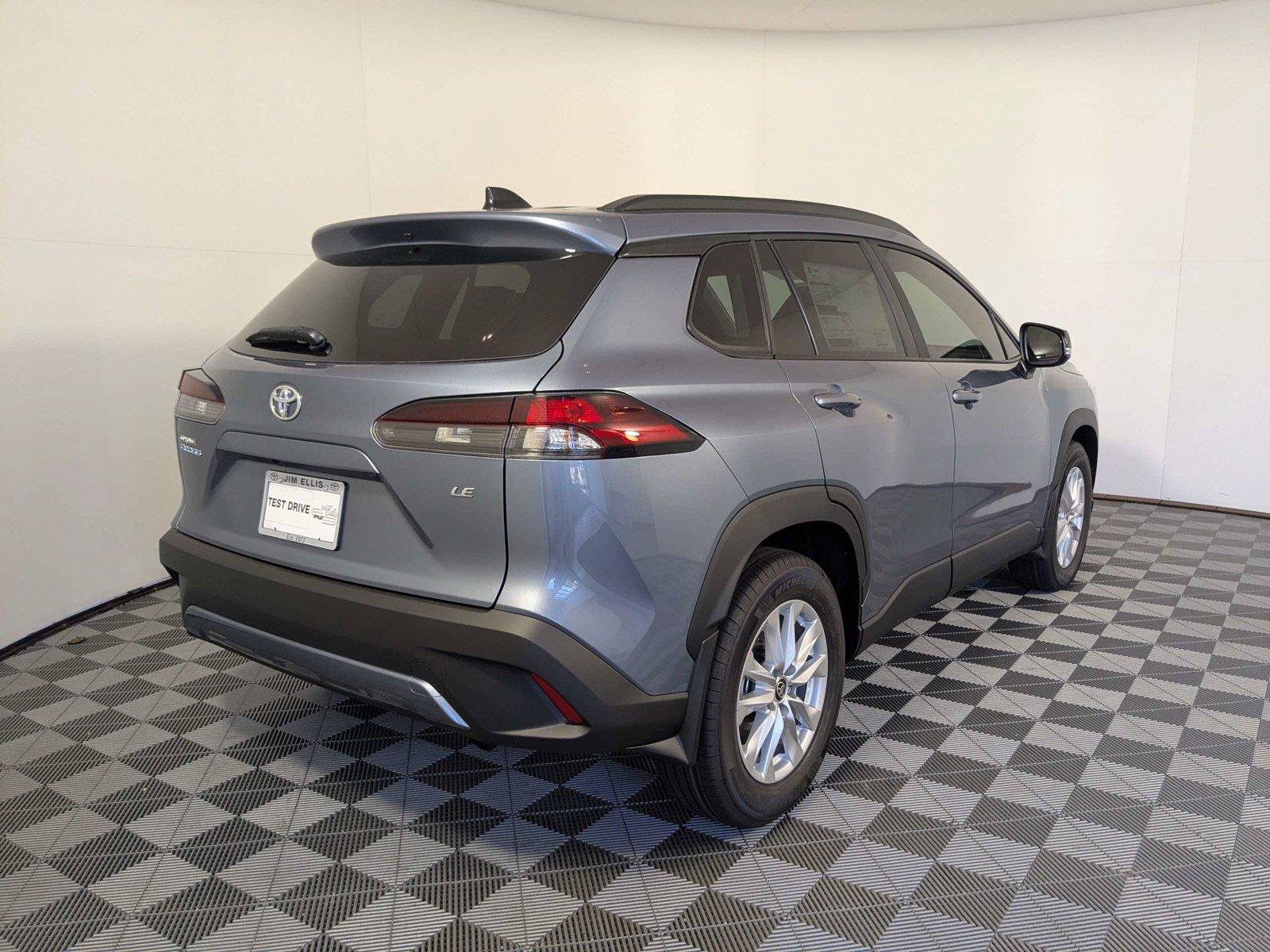 New 2026 Toyota Corolla Cross LE FWD image 4