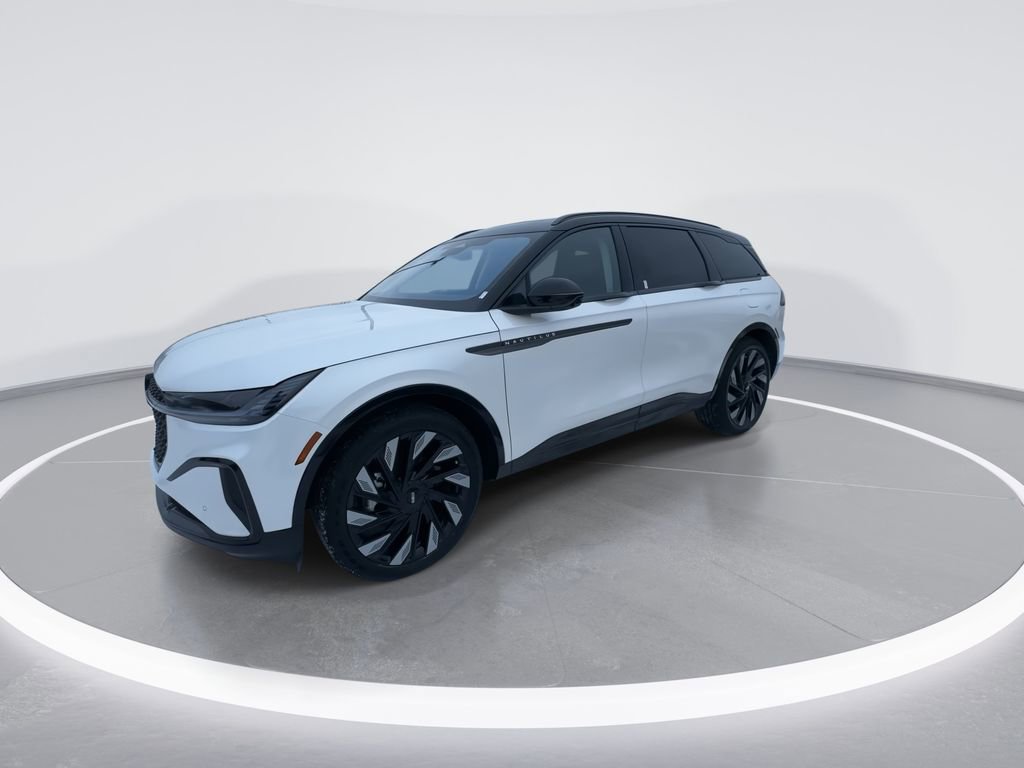 New 2026 Lincoln Nautilus Reserve image 4