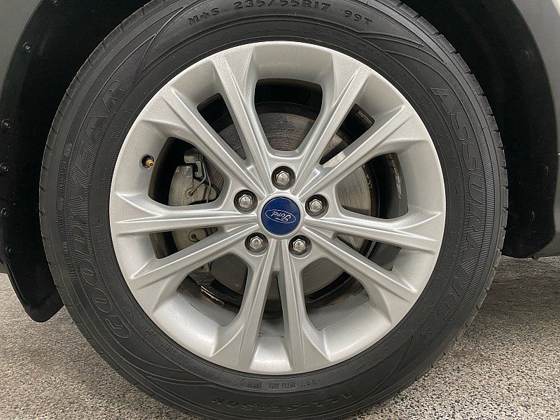 Used 2017 Ford Escape SE image 23