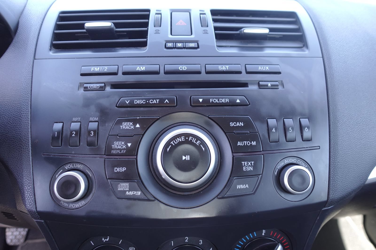 Used 2013 MAZDA MAZDA3 i SV FWD image 19