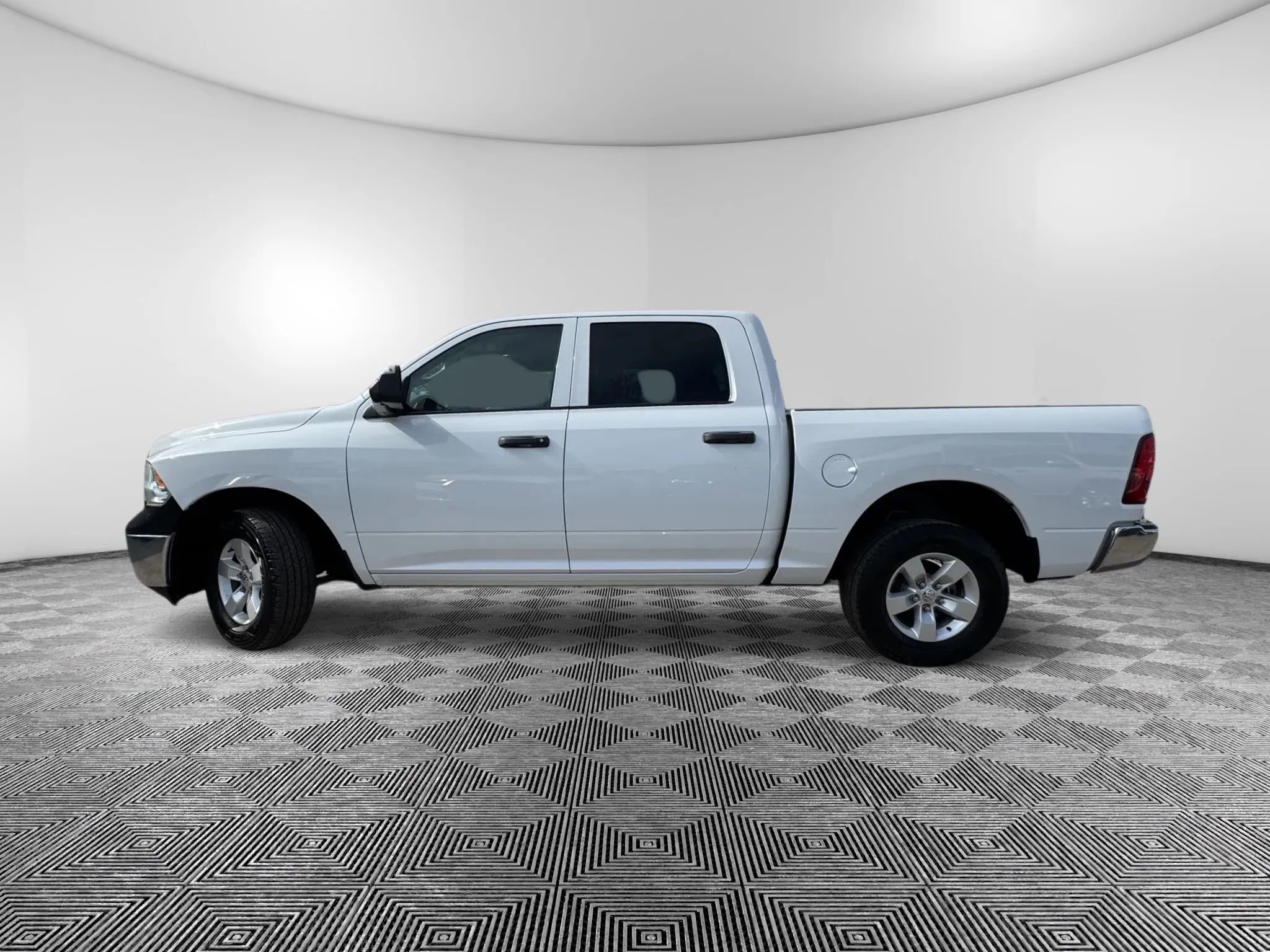 Used 2018 RAM 1500 Tradesman w/ Popular Equipment Group image 9
