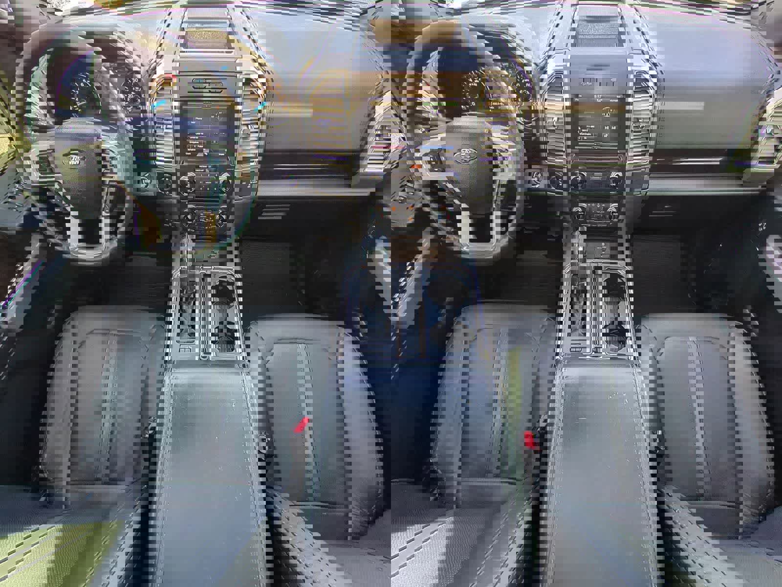 Used 2015 Ford F150 Platinum w/ Equipment Group 701A Luxury image 15