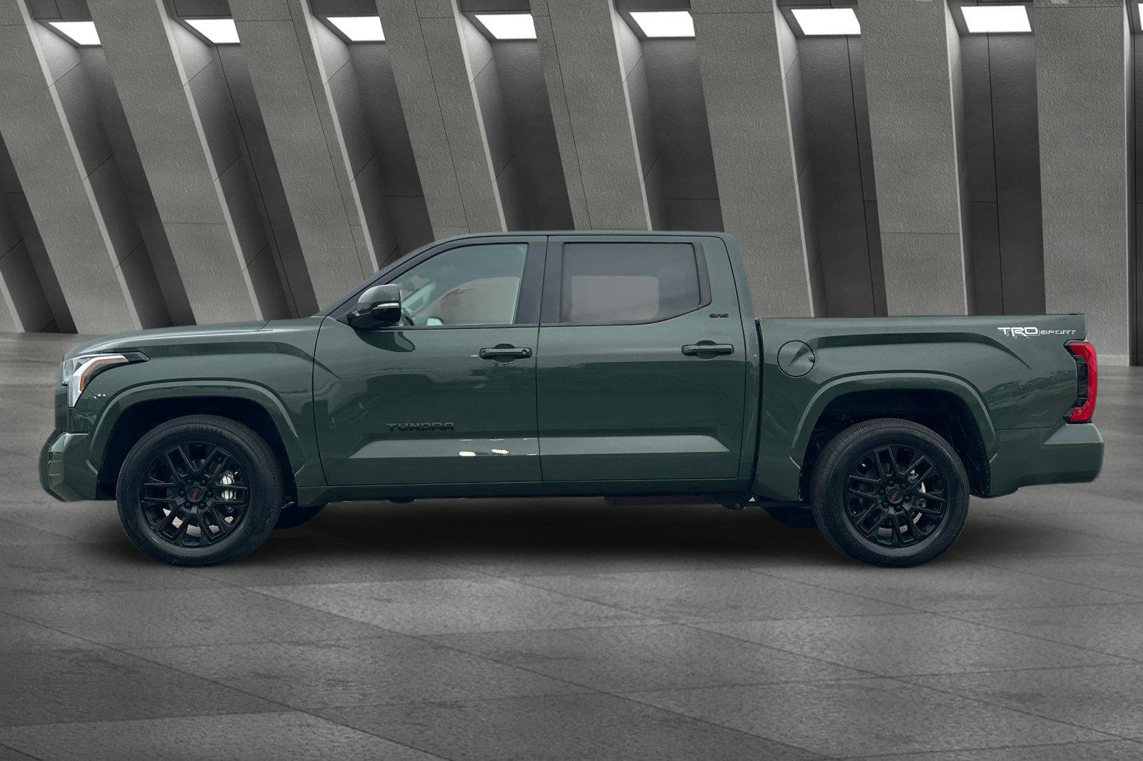 Used 2022 Toyota Tundra SR5 image 7