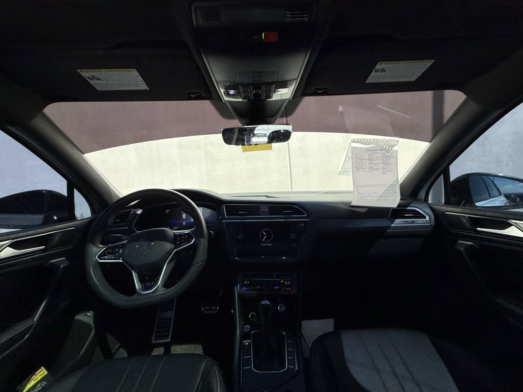 Certified 2024 Volkswagen Tiguan SE R-Line image 6