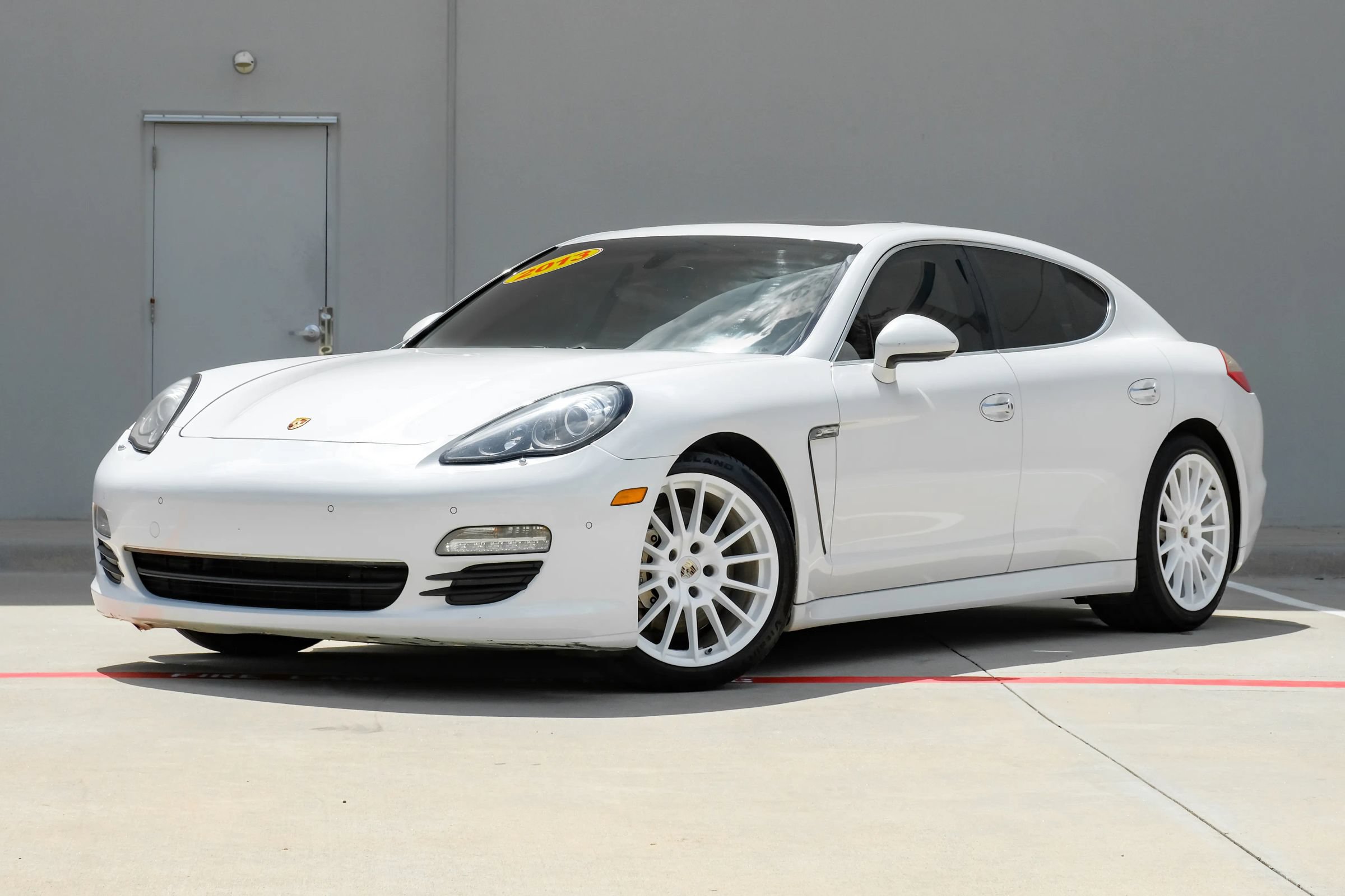 Used 2013 Porsche Panamera S RWD image 13