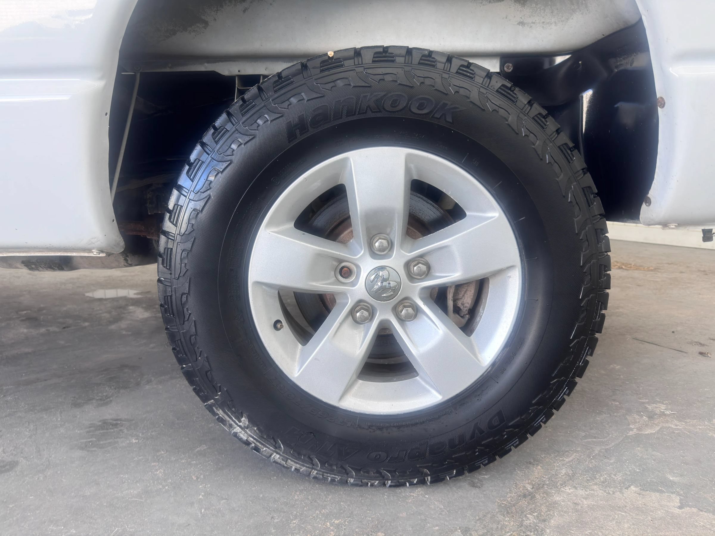 Used 2008 Dodge Ram 1500 Truck ST RWD image 14