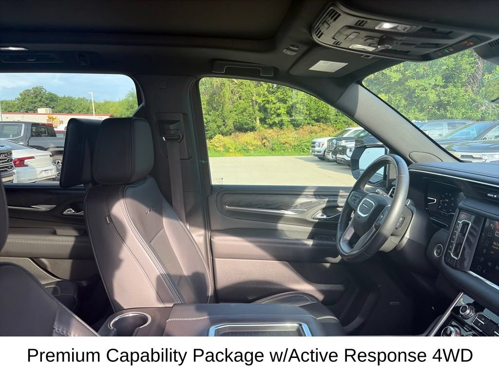 Used 2023 GMC Yukon XL Denali w/ Advanced Technology Package AWD/4WD image 15